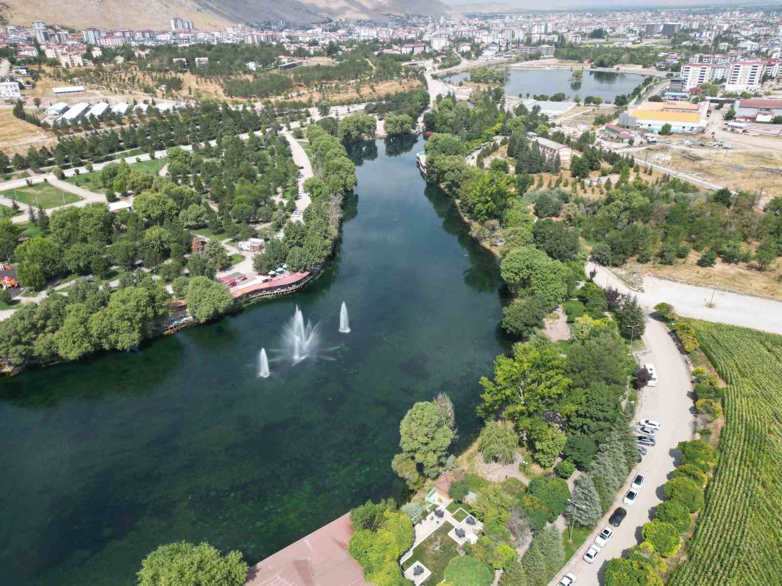 ceyhan-in-dogdugu-pinarbasi-dogasiyla-goz-kamastiriyor
