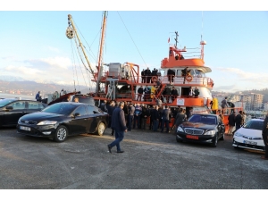 “En Fazla 25 Kişi Binebilir” Dedikleri Balıkçı Teknesine 50’nin Üzerinde Kişi Bindirdiler