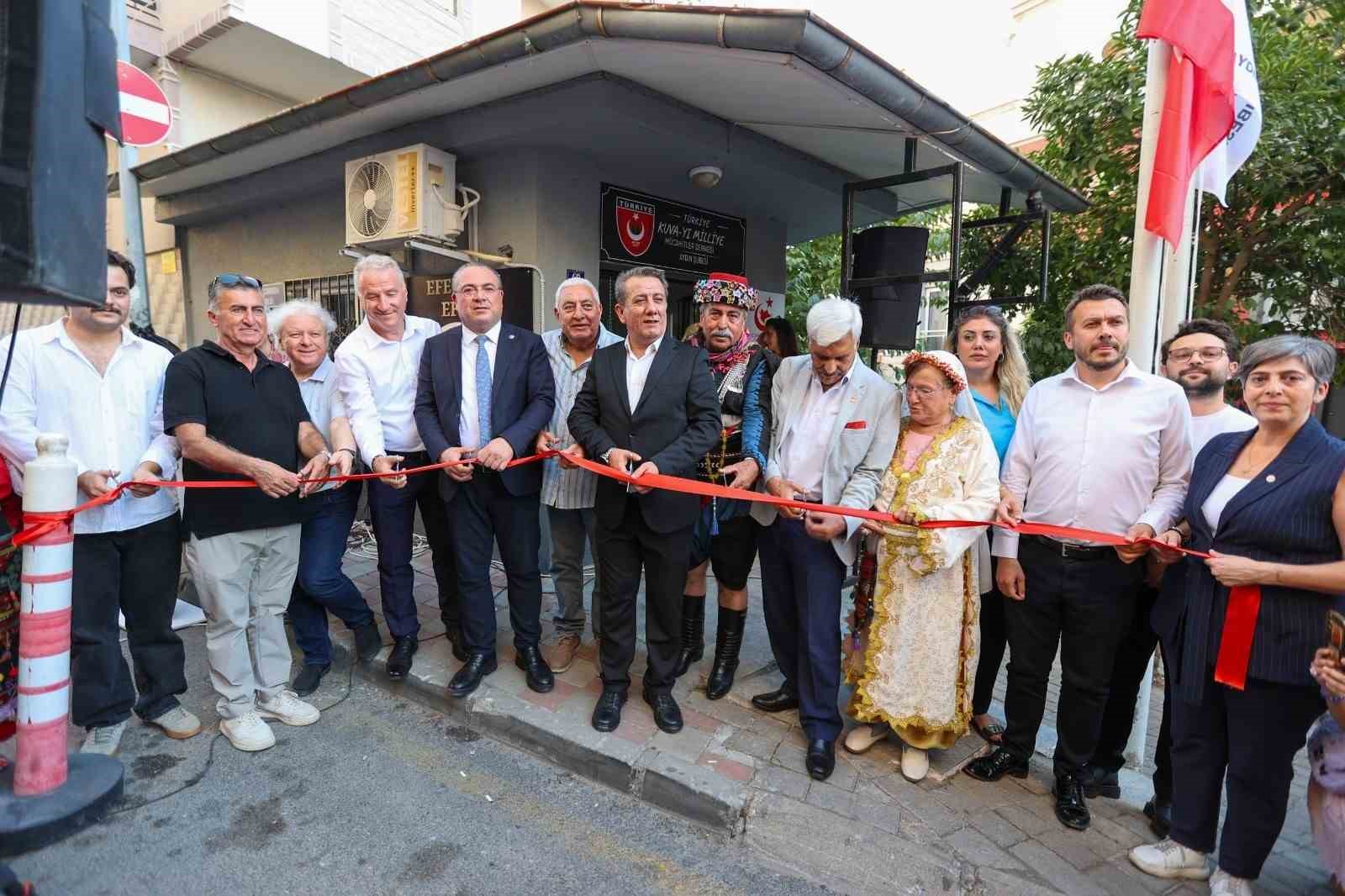 baskan-yetiskin-kuva-yi-milliye-mucahitler-dernegi-aydin-subesi-nin-hizmet-binasini-acti