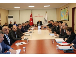 Vali Dağlı, Kurum Müdürleri İle Bir Araya Geldi