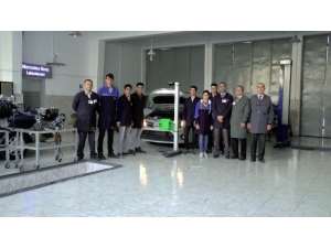 Mercedes’in Laboratuvar Kurduğu Okulun Öğrencileri Mezun Olunca İşsiz Kalmıyor