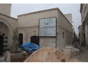 Kilis Belediyesine Ait Tarihi Evler Restore Ediliyor