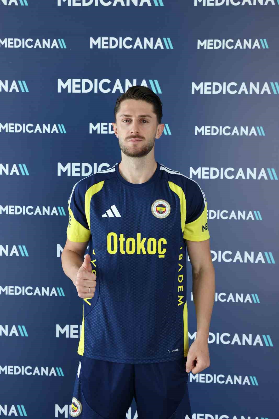 fenerbahce-de-milli-futbolcular-saglik-kontrolunden-gecti