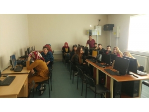 Hem’in Kurslarına Bayanlar Daha Fazla İlgi Gösteriyor