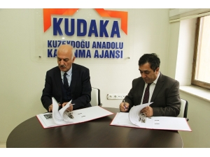 Kudaka Desteğiyle Tortum Gölü’ne Cam Teras Yapılıyor