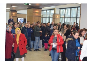 Kayıt Yeterlilik Sınavına Büyük İlgi