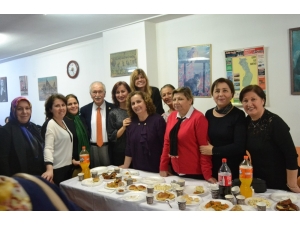 Bektaşoğlu: “Türkiye’nin Kaderini Kadınların Tercihi Belirleyecek”