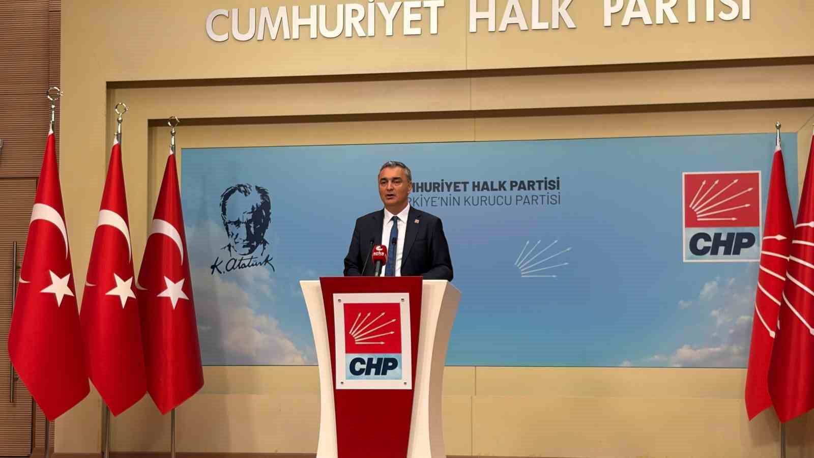chp-sozcusu-sari-mansur-bey-chp-nin-kurumsal-kimliginin-icinde-siyaset-yapmaya-karar-vermis-durumdadir