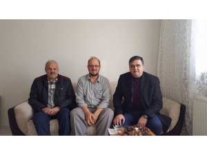 Başkan Yalçın, Kutsal Topraklardan Dönen Vatandaşları Ziyaret Etti