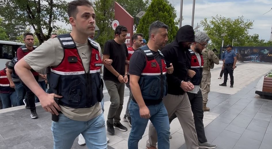 gulistan-doku-sorusturmasinda-tutuklanan-4-polis-cezaevine-sevk-gonderildi