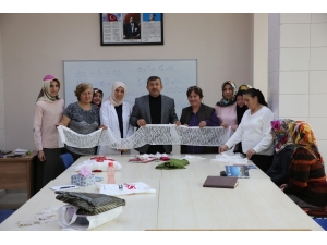 Darıcalı Kadınlardan Belediyenin Kurslarına Yoğun İlgi