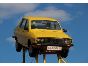 Gören "Uçan Araba" Sanıyor