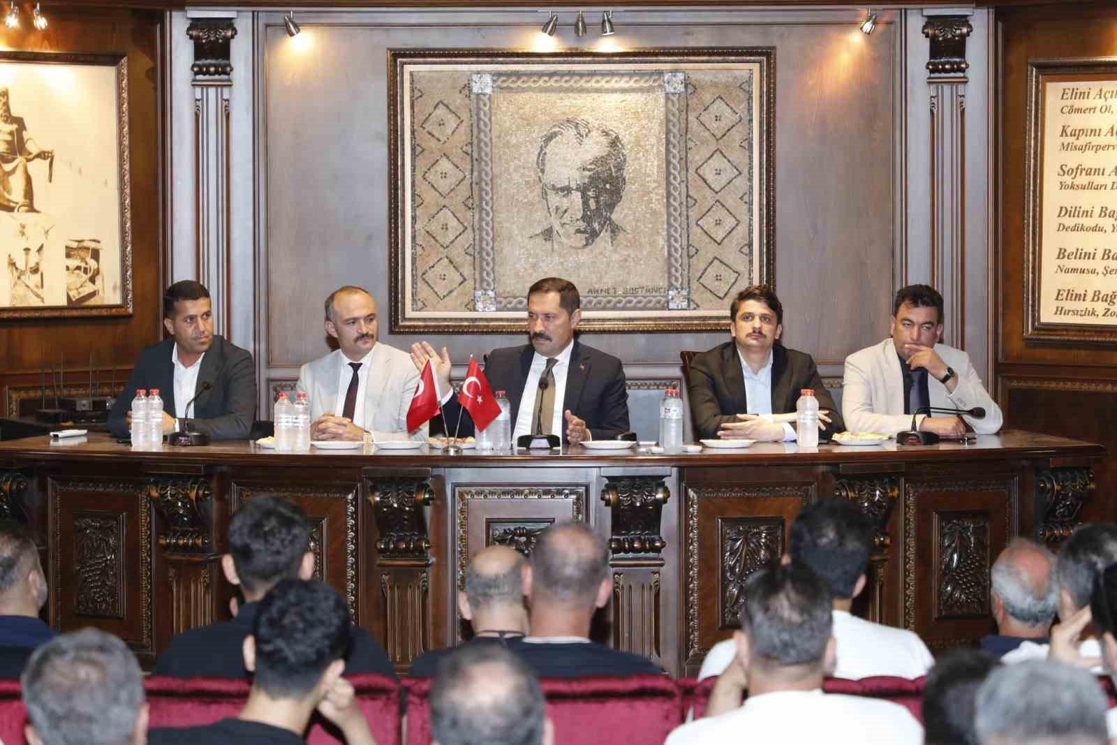 depremin-ardindan-insa-edilen-antakya-yeni-ayakkabicilar-sanayi-sitesi-ne-esnafin-tasinma-sureci-basliyor