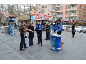 Toplum Destekli Polisler, Telefon Dolandırıcılığı Konusunda Uyardı