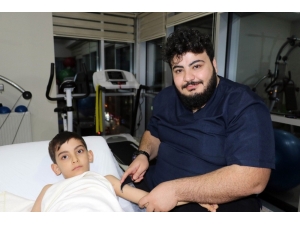 İki Metal Çubukla Tüm Ağrılara Son Veriyor