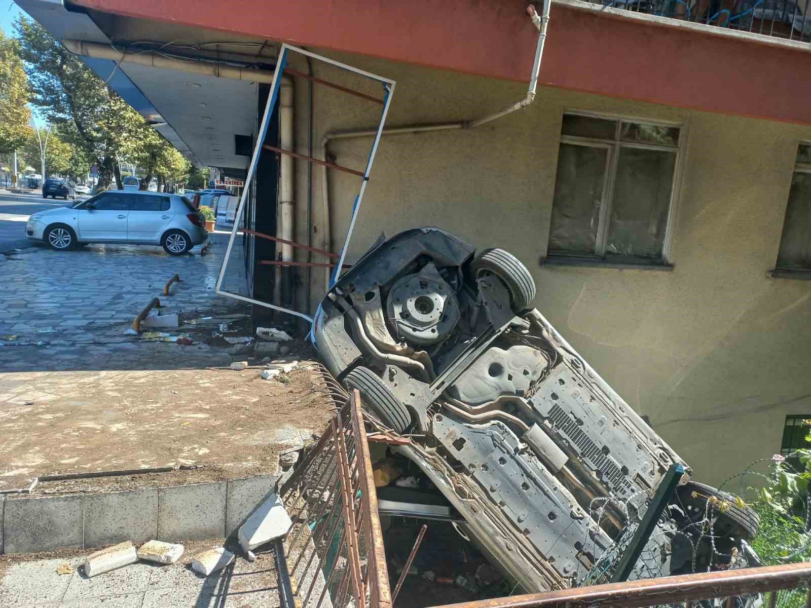 ankara-da-araclarin-carpistigi-kazada-1-kisi-yaralandi