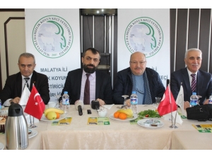 Başkan Akın Gazetecilerle Kahvaltıda Bir Araya Geldi