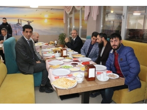 Vali Elban Basın Mensupları İle Bir Araya Geldi