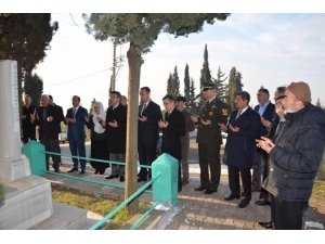 ‘Yahya Kaptan’ Dilovası’nda Ki Mezarı Başında Anıldı