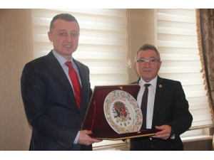 Vali Büyükakın Gazetecilerle Bir Araya Geldi