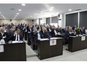 Adana Büyükşehir Belediyesi 175 Milyon Lira Borçlanacak