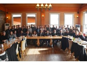 Başkan Cahan Gazetecilerle Bir Araya Geldi