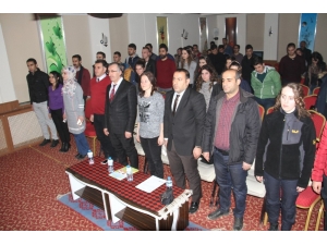 Şemdinli’de Şiir Ve Müzik Dinletisi