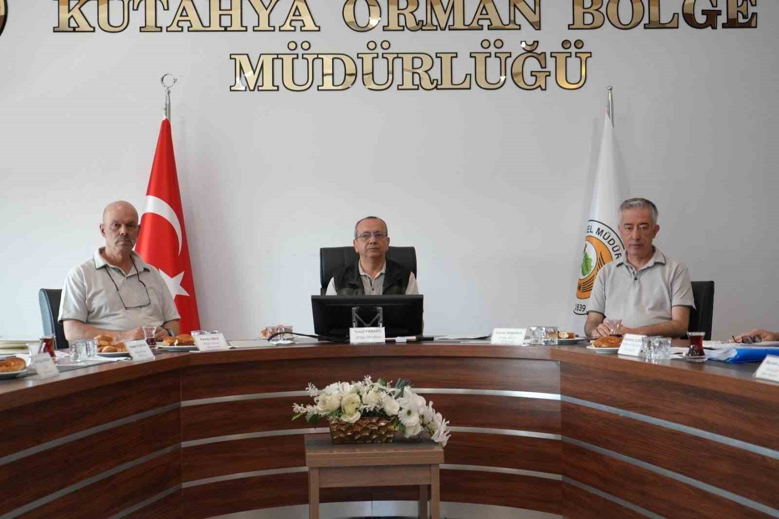 kutahya-orman-bolge-mudurlugu-de-2026-yili-faaliyetleri-degerlendirildi