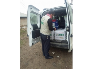 Ağrı’da 50 Aileye Adım Eli