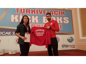 Başkan Yalçın’dan Başarılı Sporculara Destek