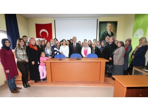 Ev Tipi Sofralık Zeytin İşlemeyi Öğrendiler