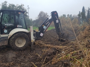 Alibeyli’nin Deresi Temizleniyor