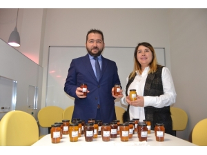 Sezen: "Bal Üretimimizi 4.2 Bin Tona Çıkaracağız"