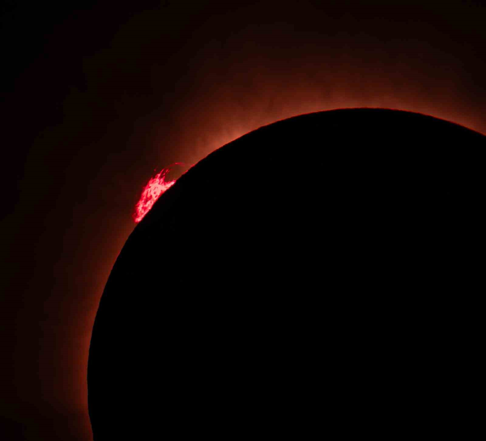 turk-astrofotografci-gunes-tutulmasini-ispanya-da-goruntuledi