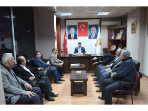 Akar: “Sendikalar Demokrasinin Temel Taşıdır”