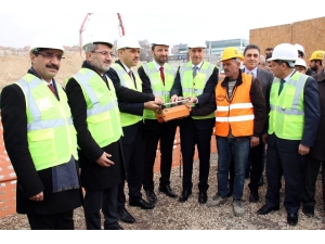 Bakan Yardımcısı Yeğin;"mağduriyetlerin Hepsini Bertaraf Edeceğiz"