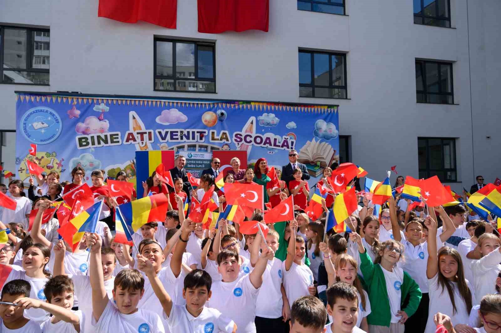 romanya-da-turkce-heyecani-yeni-egitim-yiliyla-birlikte-basladi