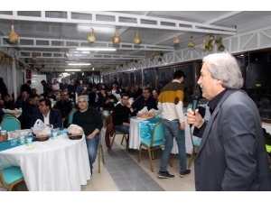 Başkan Şahin, Belediye Personeliyle Yemekte Buluştu