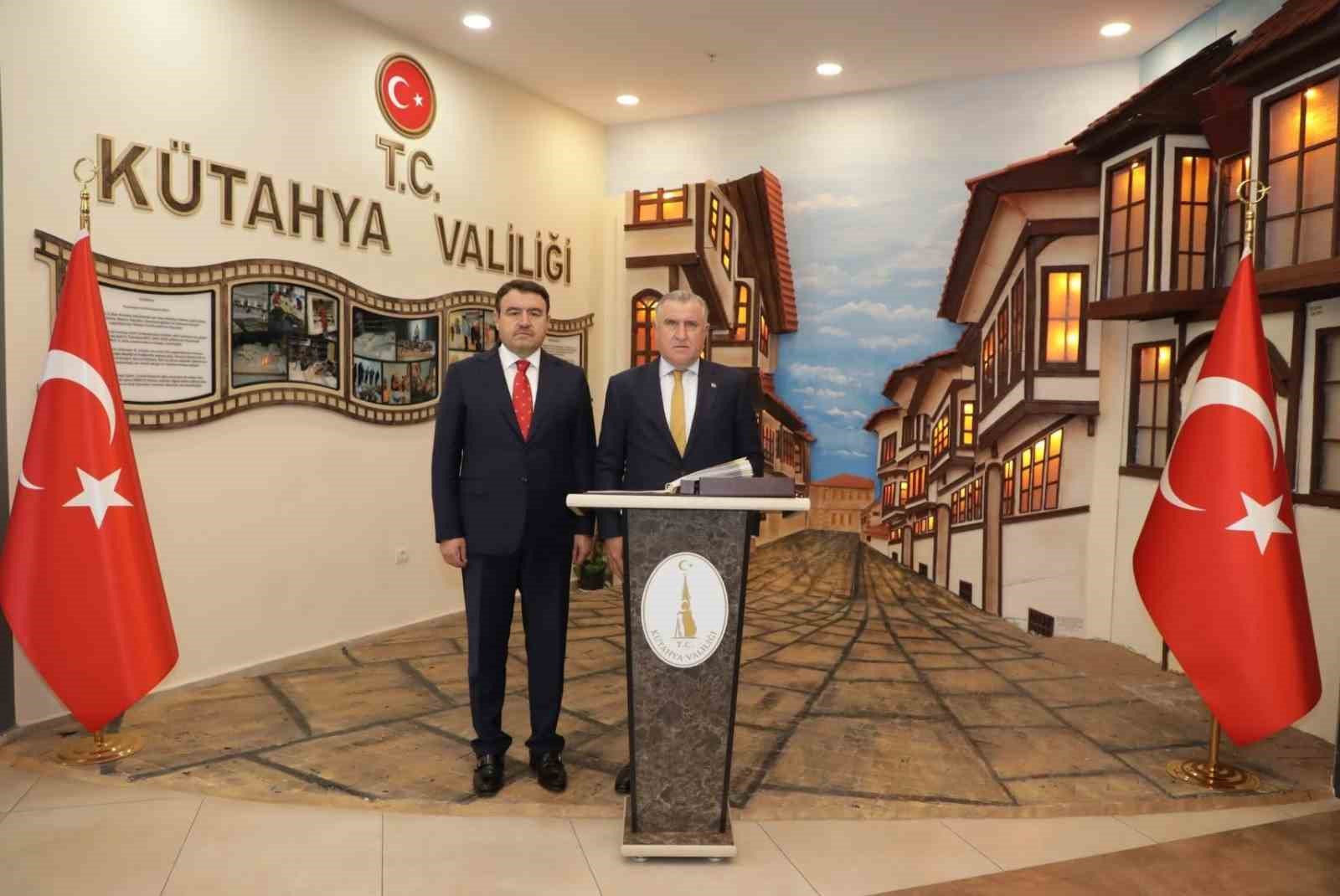 bakan-bak-tan-vali-musa-isin-a-ziyaret
