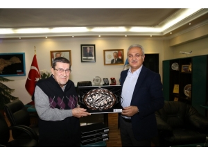 Tiyatronun Duayen İsimleri Erzincan Halkı İle Buluştu