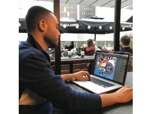 Aü Öğrencilerine Caz Festivali Afiş Yarışması Ödülü