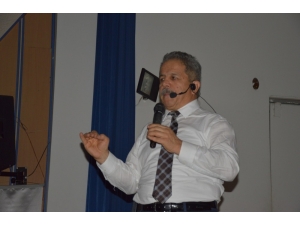 Eğitimci Yazardan Öğrencilere Önemli Tavsiye