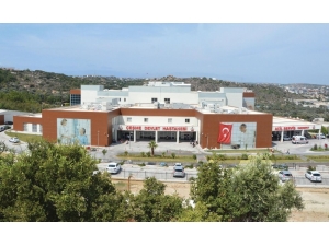 Çeşme’de Geçen Yıl 324 Bin Hastaya Bakıldı