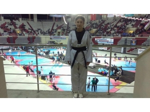 Bilecikli Sporcu Türkiye Taekwondo Şampiyonasına Katıldı