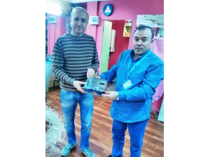 İzmit Belediyesi, Berberler Odası İle Sokak Hayvanları İçin Ortak Proje Yürütüyor