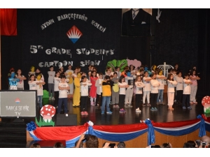 Aydın Bahçeşehir Koleji Öğrencilerinden İngilizce Drama Gösterisi