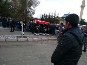 Niğdeli Uzman Çavuş Toprağa Verildi