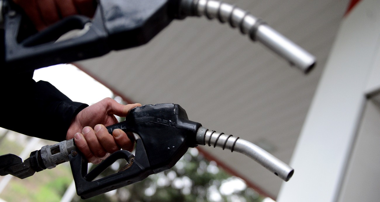 petrol-fiyatlari-trump-in-iran-a-saldirilari-durdurmasinin-ardindan-dustu