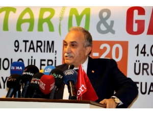 Bakan Fakıbaba: "Et İthal Etmek Bizi Gerçekten Yaralıyor"
