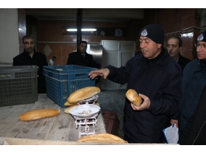 Kars’ta Zabıta Ekmek Fırınlarını Denetledi
